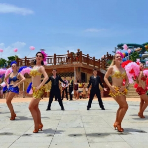 ɫgС(zhn)ɹ@u(png)AAAA(j)ξ^(q)